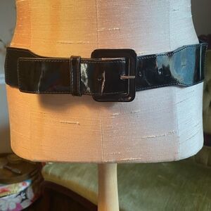 Black waist belt. Vintage. Size M.